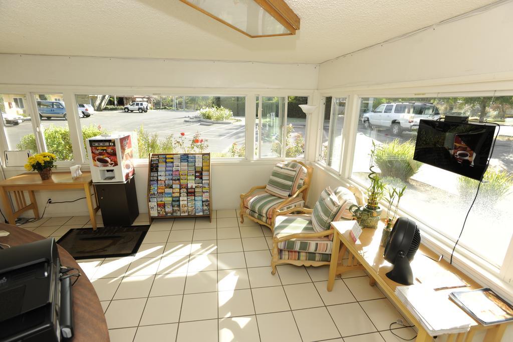 Victoria Motel 2*